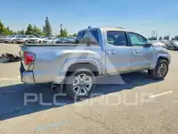 2017 Toyota TACOMA photo
