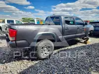 2017 Toyota TACOMA фото
