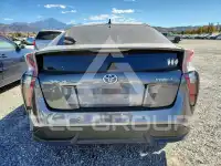 2017 Toyota PRIUS photo