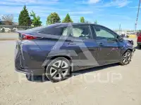 2017 Toyota PRIUS photo