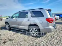 2017 Toyota SEQUOIA фото