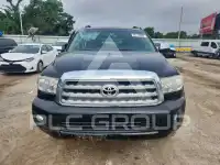 2017 Toyota SEQUOIA фото