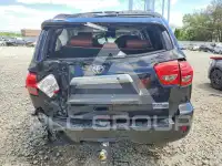 2017 Toyota SEQUOIA фото