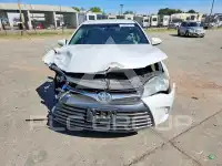 2017 Toyota CAMRY фото