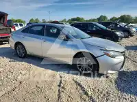 2017 Toyota CAMRY фото