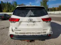 2017 Toyota Highlander photo