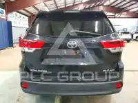 2017 Toyota Highlander photo
