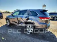 2017 Toyota Highlander photo