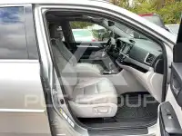 2017 Toyota Highlander photo