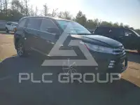 2017 Toyota Highlander photo