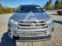 2017 Toyota Highlander photo