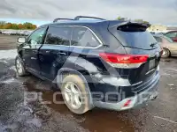 2017 Toyota Highlander photo