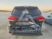 2017 Toyota Highlander фото