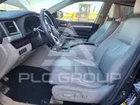 2017 Toyota Highlander photo