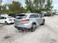 2017 Toyota Highlander photo