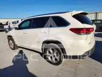 2017 Toyota Highlander photo