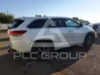 2017 Toyota Highlander photo