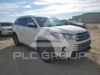 2017 Toyota Highlander photo