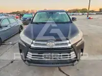 2017 Toyota Highlander фото