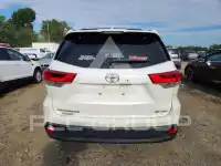 2017 Toyota Highlander фото