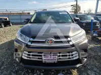 2017 Toyota Highlander фото