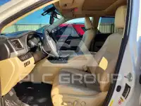 2017 Toyota Highlander photo