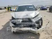 2017 Toyota Highlander photo