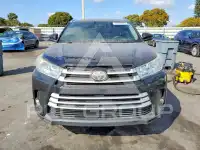 2017 Toyota Highlander фото