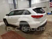2017 Toyota Highlander photo