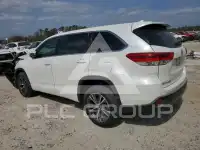 2017 Toyota Highlander photo
