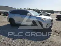 2017 Toyota Highlander фото
