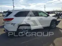 2017 Toyota Highlander photo