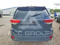 2017 Toyota Highlander photo