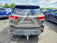 2017 Toyota Highlander фото