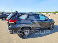 2017 Toyota Highlander фото