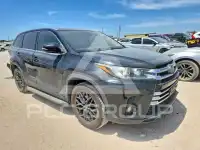 2017 Toyota Highlander фото