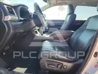 2017 Toyota Highlander photo