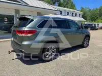 2017 Toyota Highlander фото