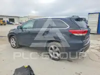 2017 Toyota Highlander photo