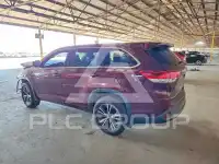 2017 Toyota Highlander photo