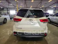 2017 Toyota Highlander photo