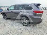 2017 Toyota Highlander photo