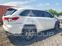 2017 Toyota Highlander photo