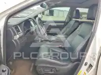 2017 Toyota Highlander photo