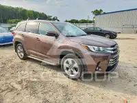 2017 Toyota Highlander photo
