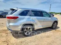 2017 Toyota Highlander фото
