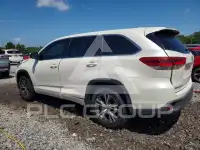 2017 Toyota Highlander photo
