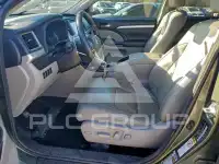 2017 Toyota Highlander photo