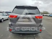 2017 Toyota Highlander photo