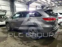 2017 Toyota Highlander photo
